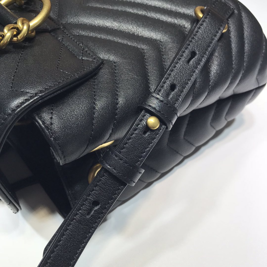 Gvc*1 gg marmont matelassé backpack black 528129 19 x 18.5 x 10 cm