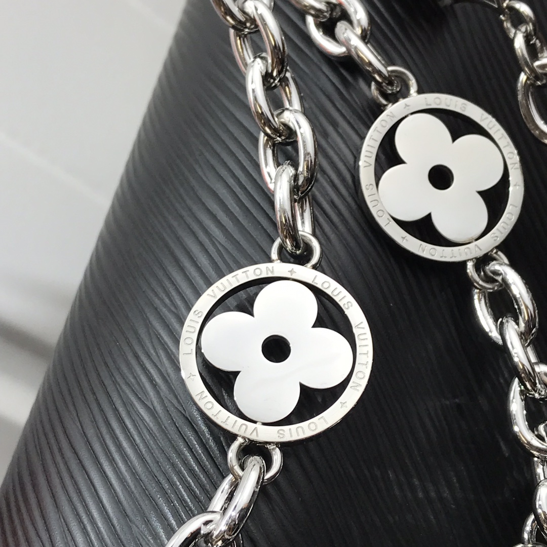 l0vis Vvtt0n twist mm epi cowhide leather black m55411 23 x 17 x 9.5 cm