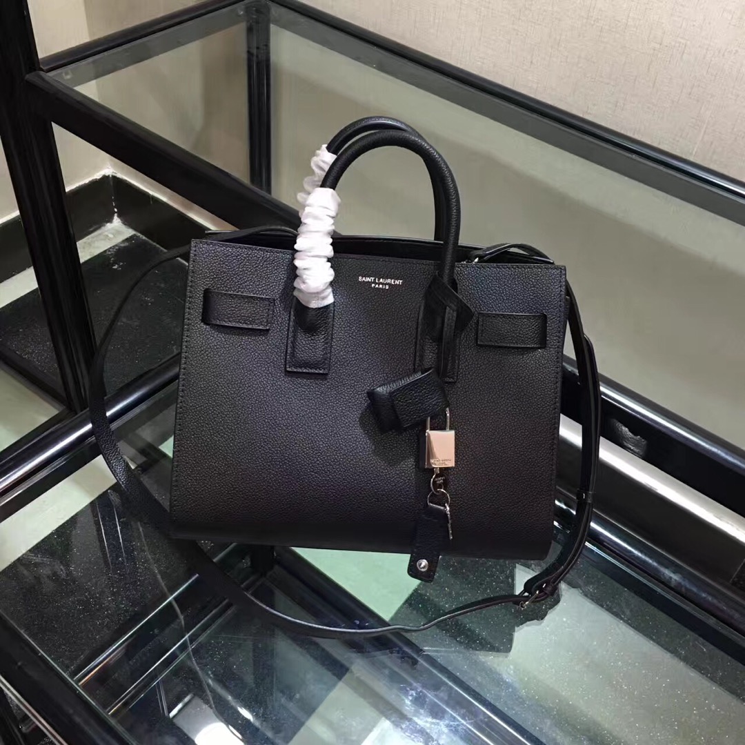 Y51 nano classic sac de jour in grained leather black 392035 22 x 18 x 11 cm