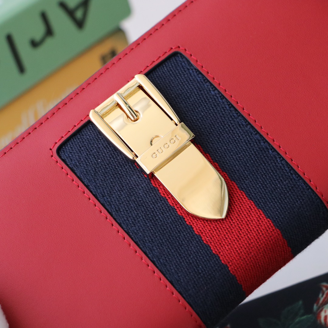 Gvc*1 sylvie long zip wallet red 476083 19.5 x 11 x 3 cm