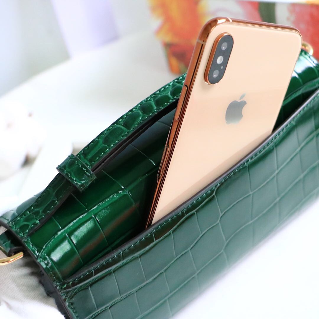 Gvc*1 mini shoulder bag crocodile leather green 564718 18.5 x 11 x 3.5 cm