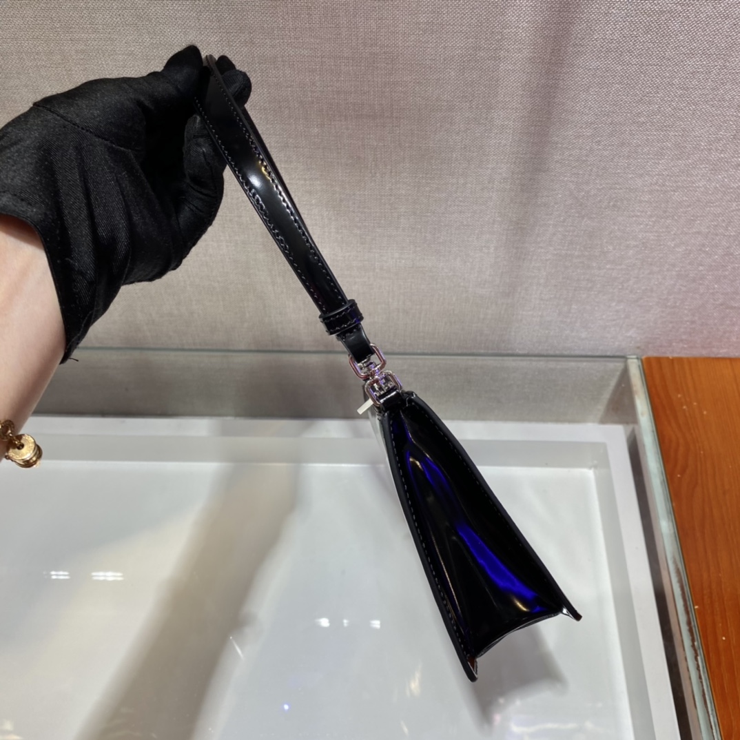 Pra*a mini saffiano leather bag black 1bc155 20 x 12 x 5.5 cm