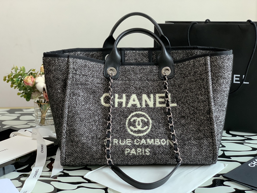 Ch**el deauville tote bag black 38 cm