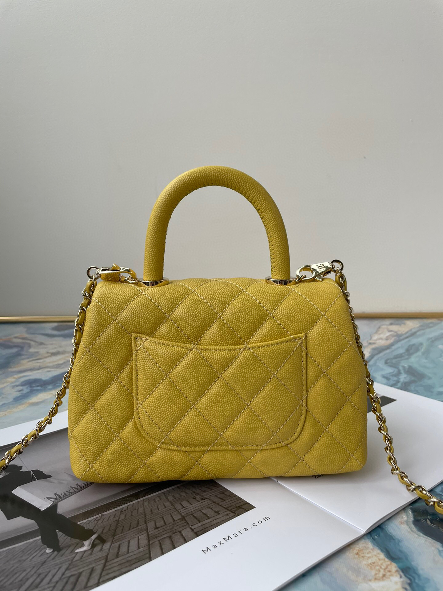 Ch**el extra mini coco handle bag grained leather dark yellow as2215 13 × 19 × 9 cm