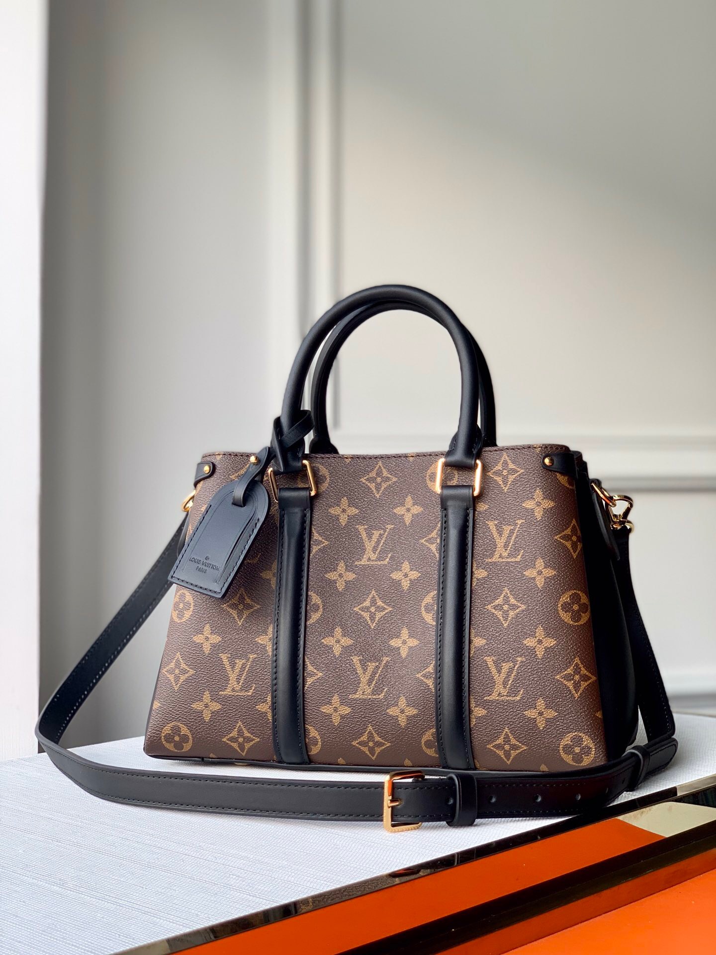 l0vis Vvtt0n soufflot bb monogram canvas and leather black m44898 29 × 19 × 10 cm