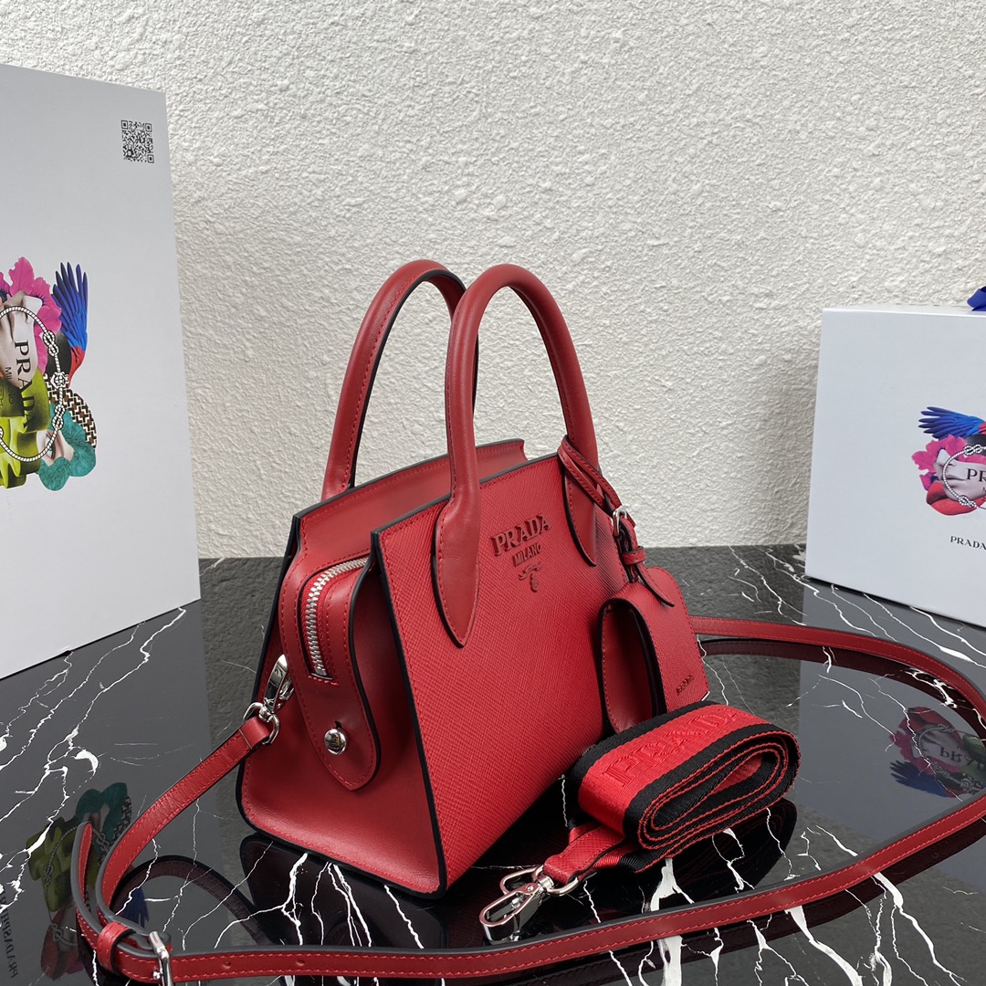 pra*a saffiano leather monoCh*0me bag fiery red 1ba269 22 x 16.5 x 11.5 cm