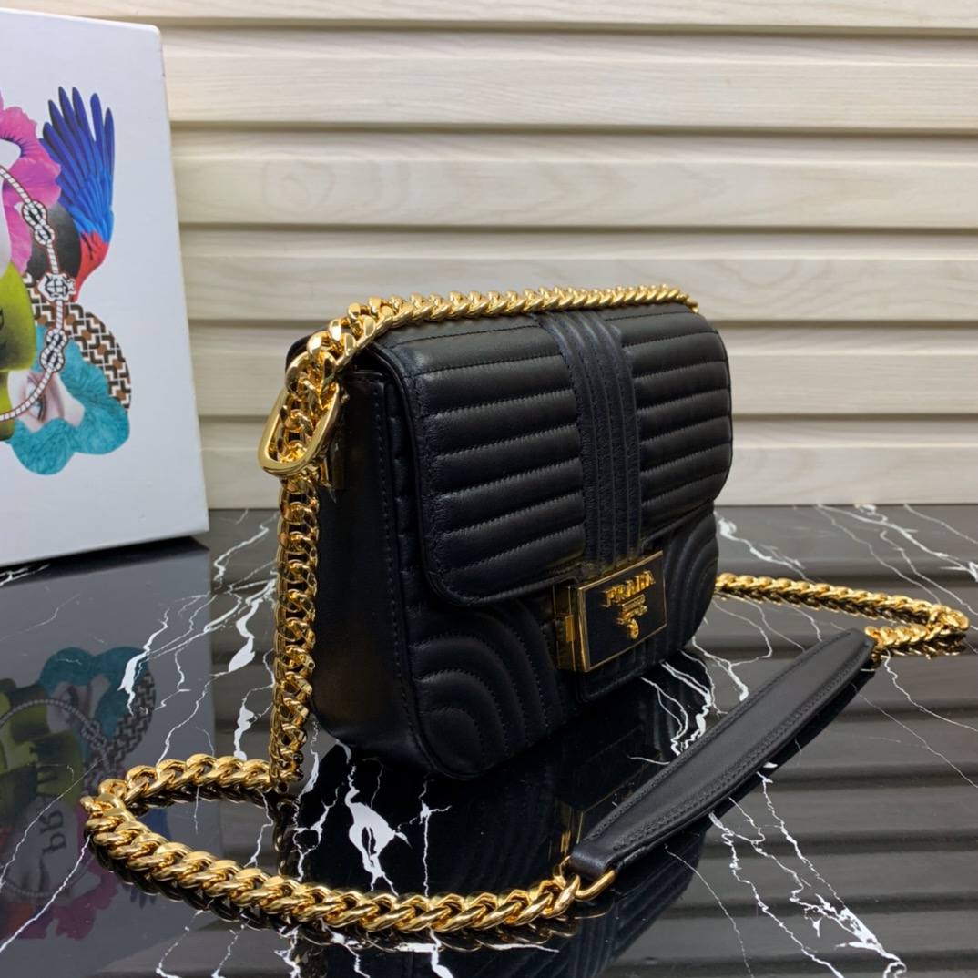 Pra*a diagramme shoulder bag black 1bd227 20.5 x 14 x 5 cm