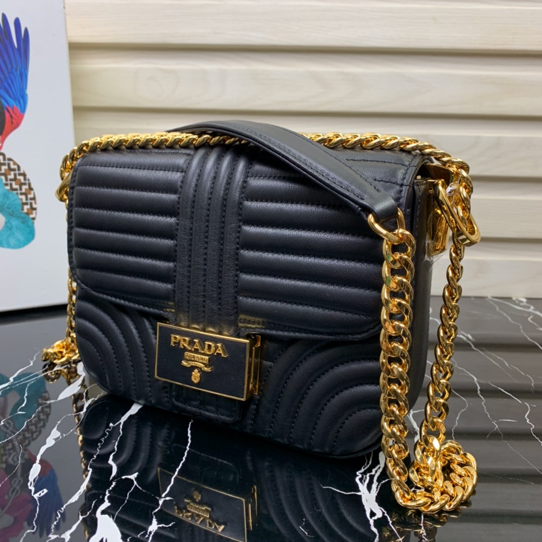 Pra*a diagramme shoulder bag black 1bd227 20.5 x 14 x 5 cm