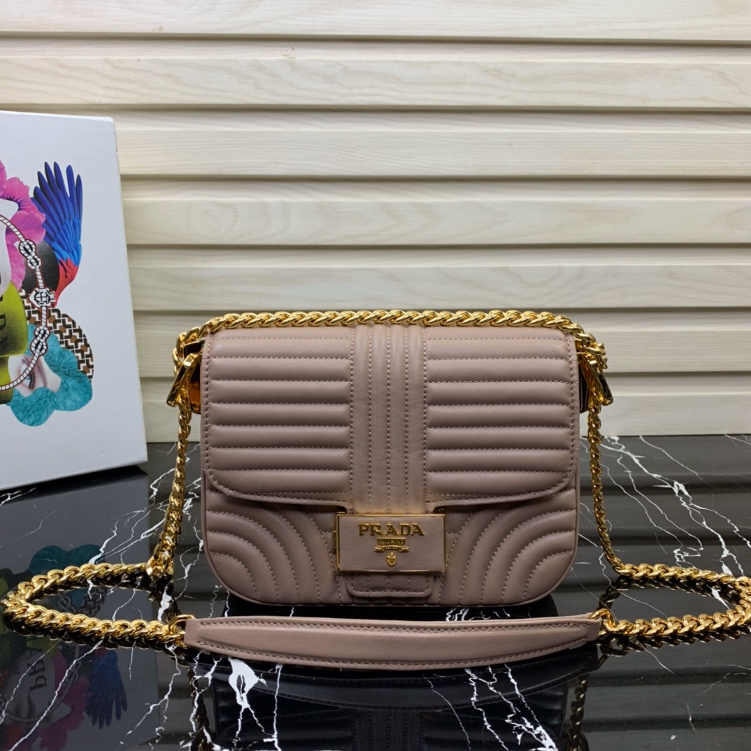 Pra*a diagramme shoulder bag beige 1bd227 20.5 x 14 x 5 cm