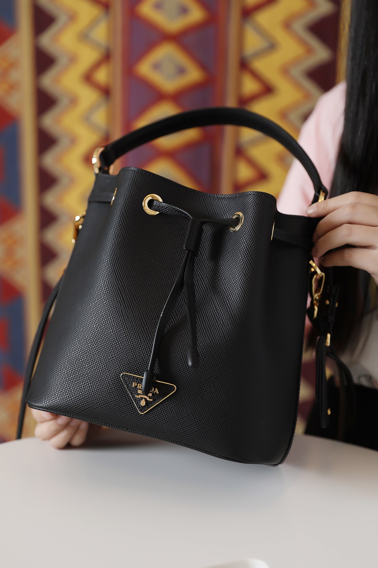 Pra*a saffiano leather bucket bag black 1be032 22 × 22 × 14 cm