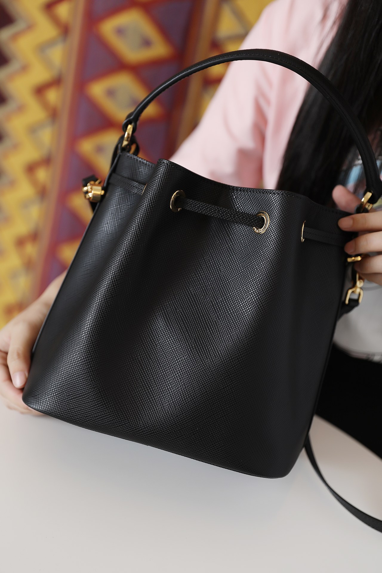 Pra*a saffiano leather bucket bag black 1be032 22 × 22 × 14 cm