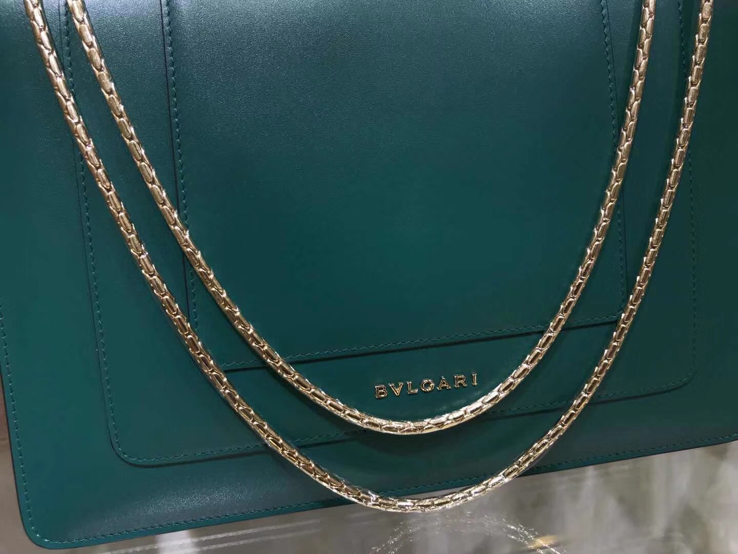 Bv1g*ai serpenti forever shoulder bag leather emerald green 35362 28 x 19 x 8 cm