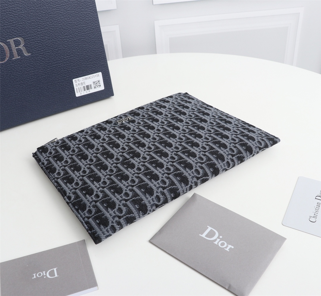 D10r pouch oblique jacquard blue and black 2obca251yse 27 x 19 cm