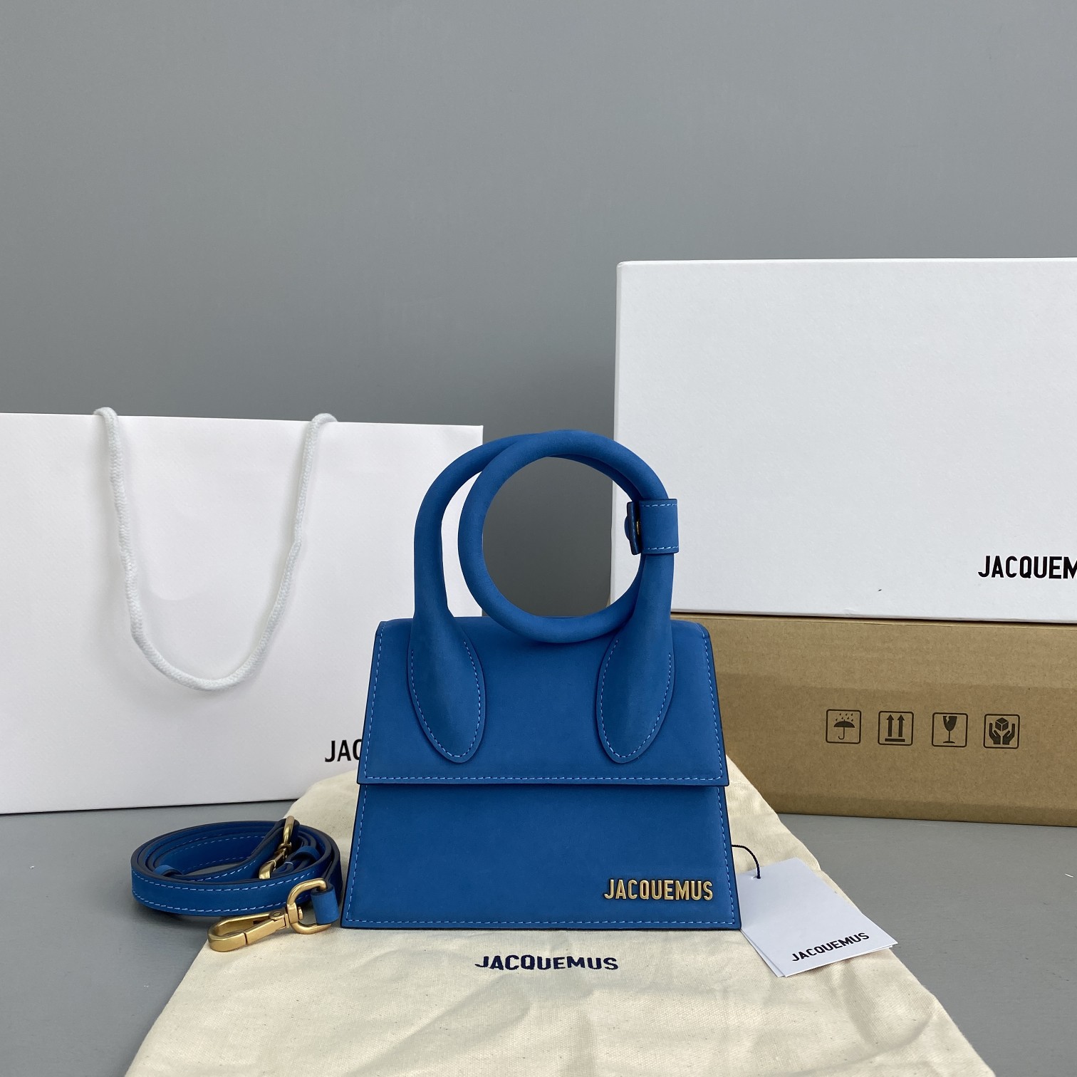 JACQUEMUS SMALL Le Chiquito Leather Blue 213BA02 18 x 15.5 x 8 cm