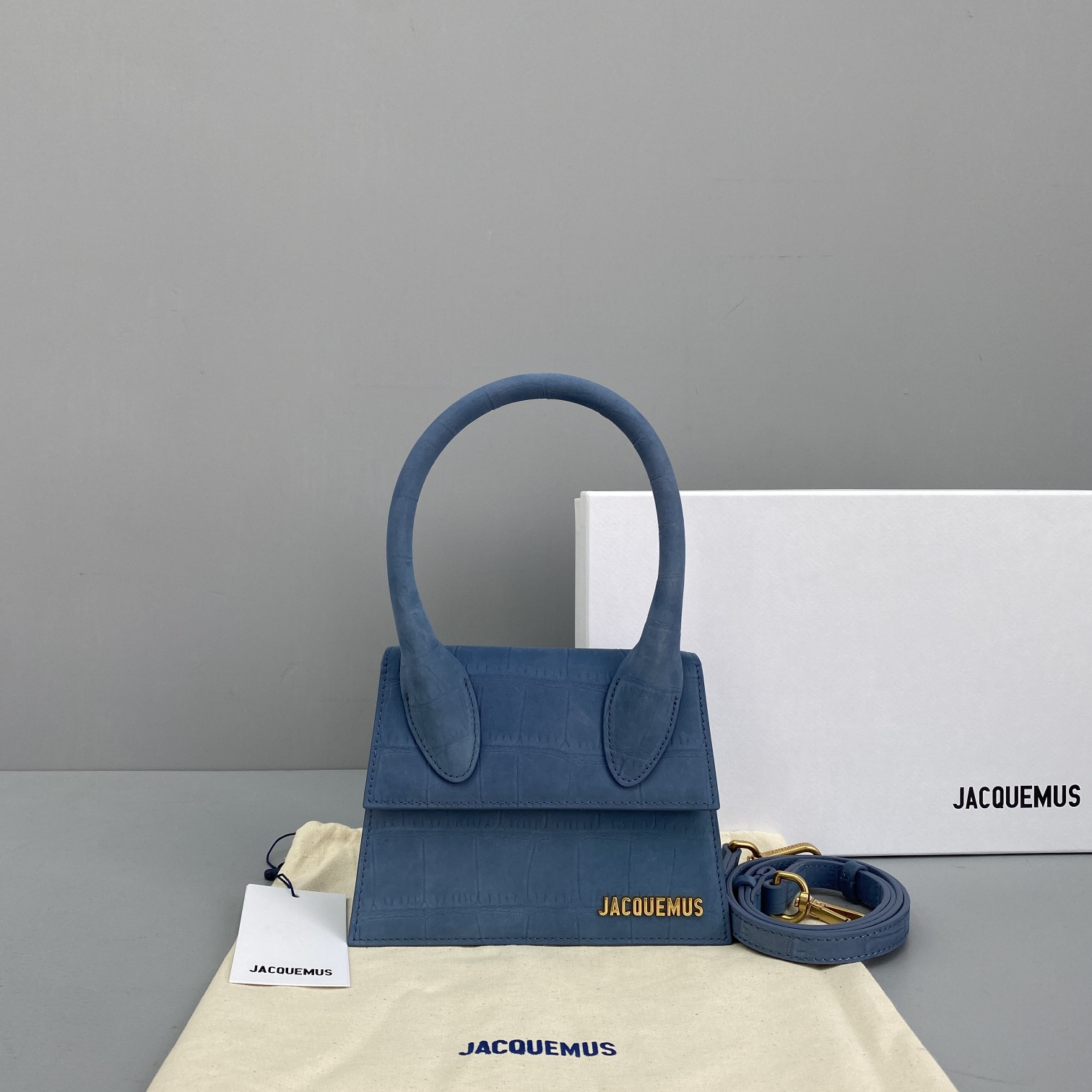 JACQUEMUS SMALL Le Average Chiquito Crocodile Leather Blue 213BA02 18 x 15.5 x 8 cm
