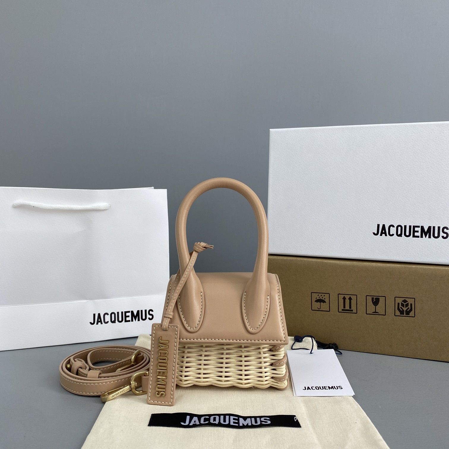 JACQUEMUS MINI Le Chiquito In Leather And Rattan Creme 211BA01 12 x 8 x 5 cm