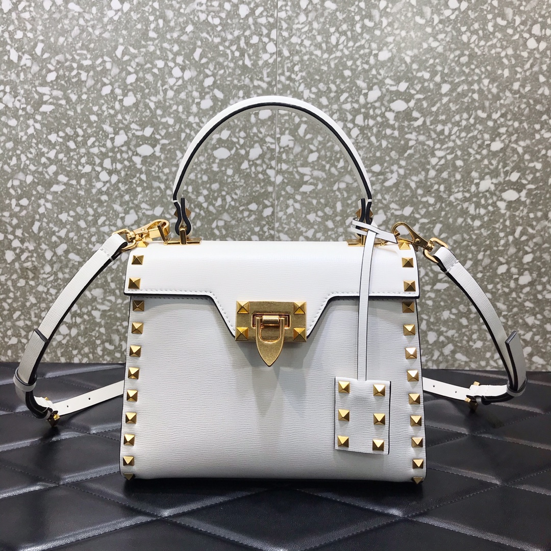 Va1e*ntin0 small garavani rockstud alcove grainy handbag white ww2b0j71wax 22 x 17 x 9 cm