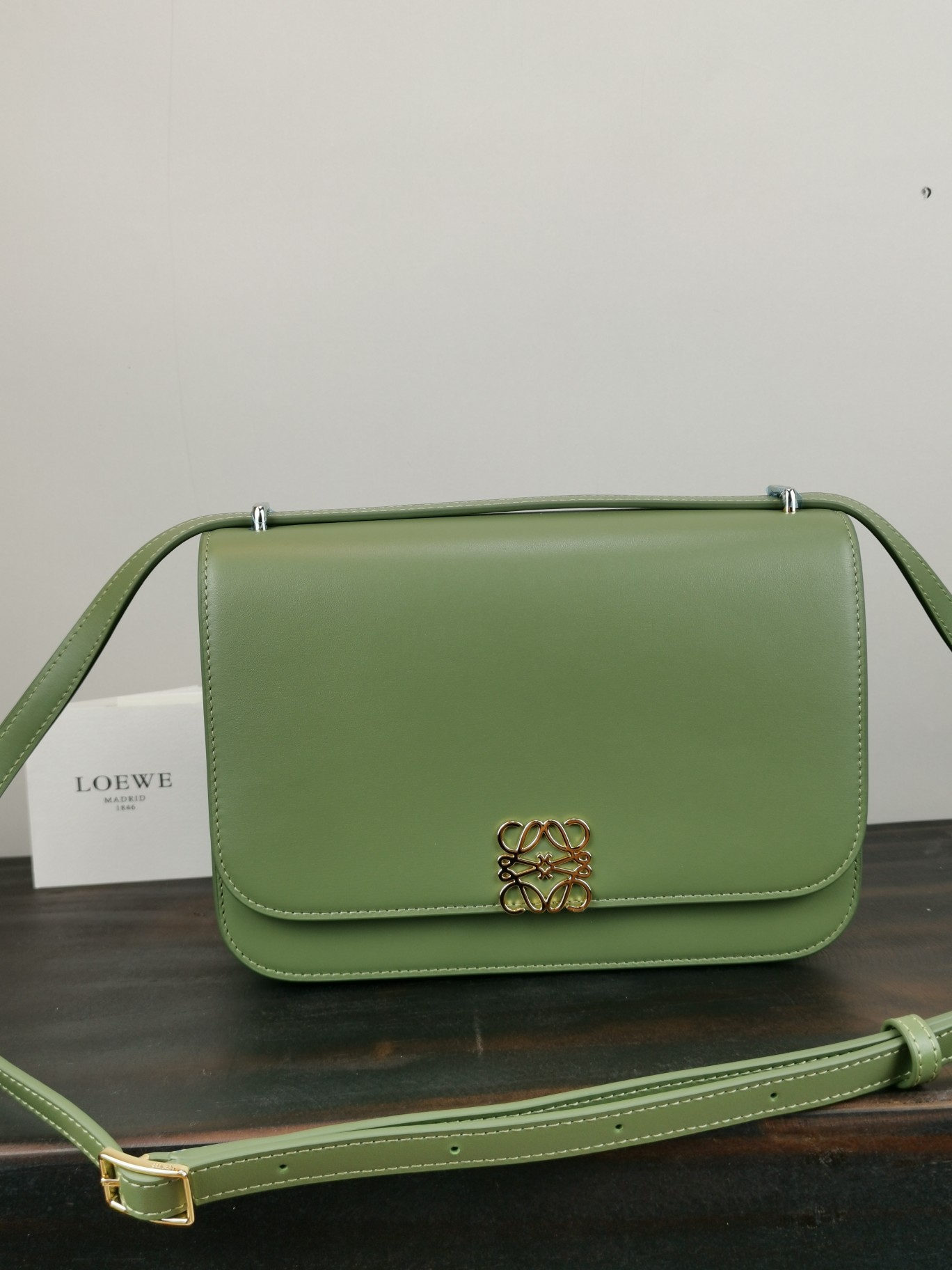 L0ew* medium goya bag silk calfskin avocado green a896n01x03 22.5 x 16.5 x 6.5 cm