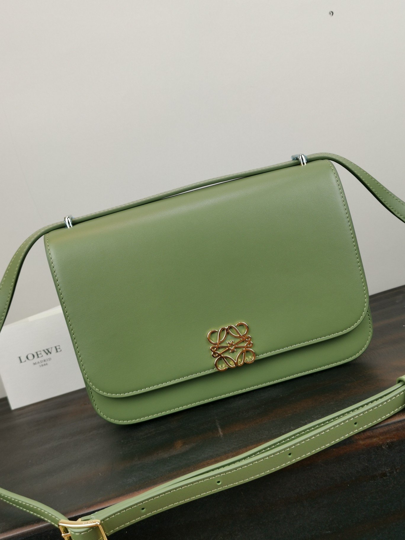 L0ew* medium goya bag silk calfskin avocado green a896n01x03 22.5 x 16.5 x 6.5 cm