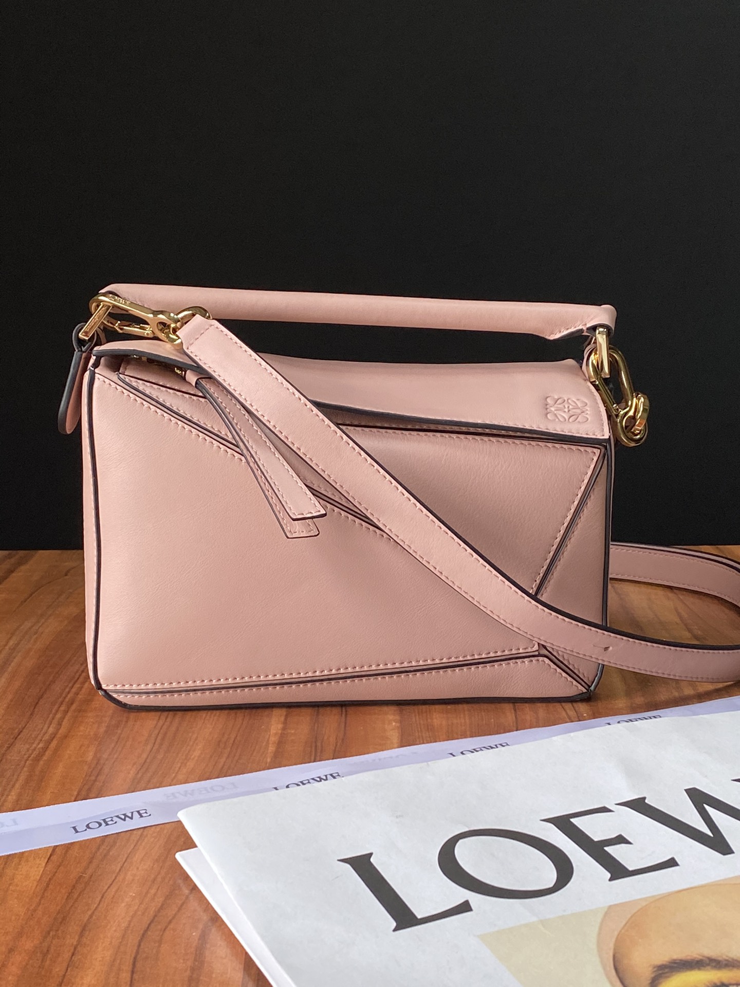 L0ew* small puzzle bag cassic calfskin leather blossom 322.30.s21 24 x 14 x 11 cm