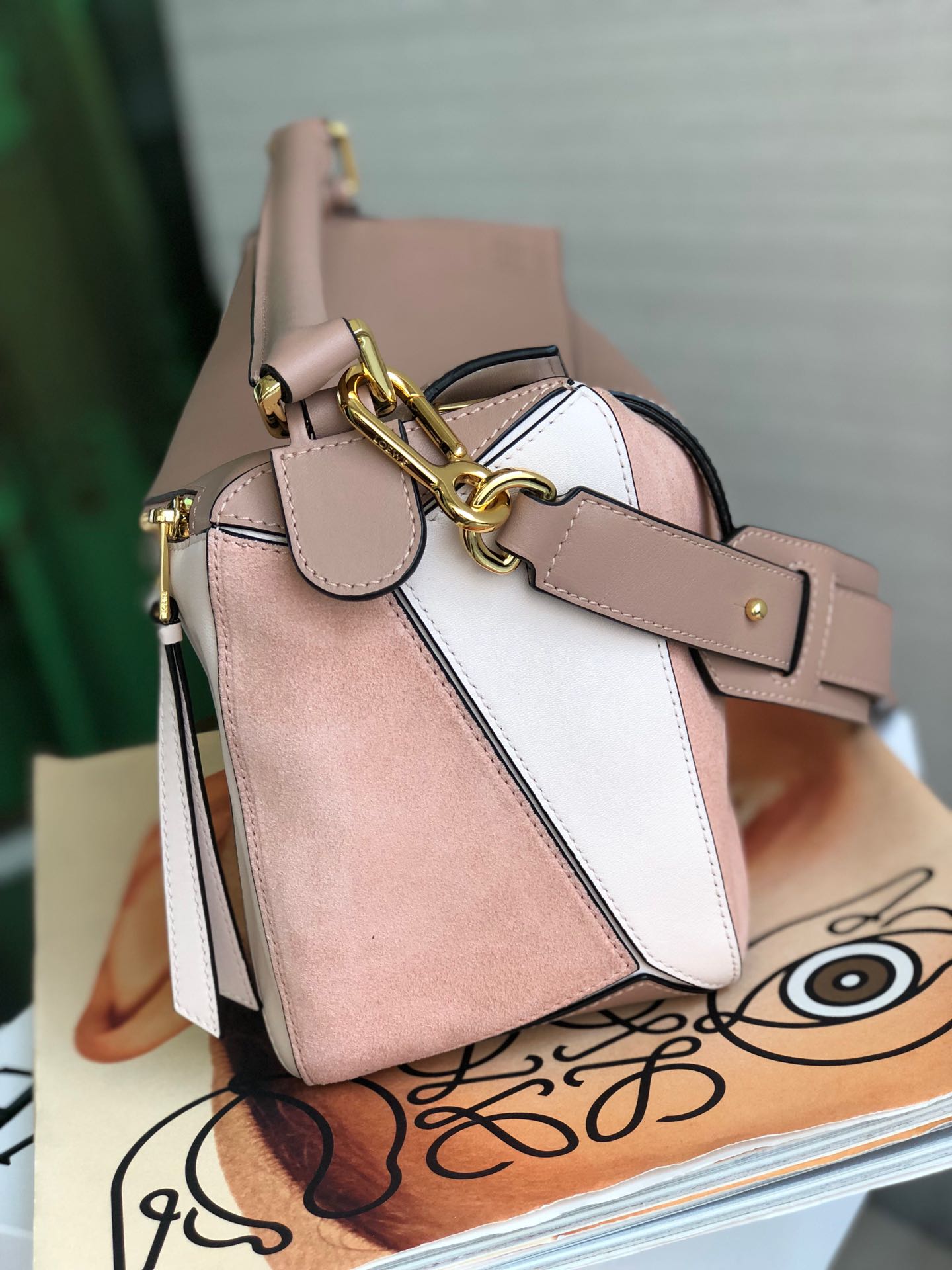 L0ew* medium puzzle bag classic calfskin gold metal blossom/sand 322.30js20 29 x 18 x 12 cm