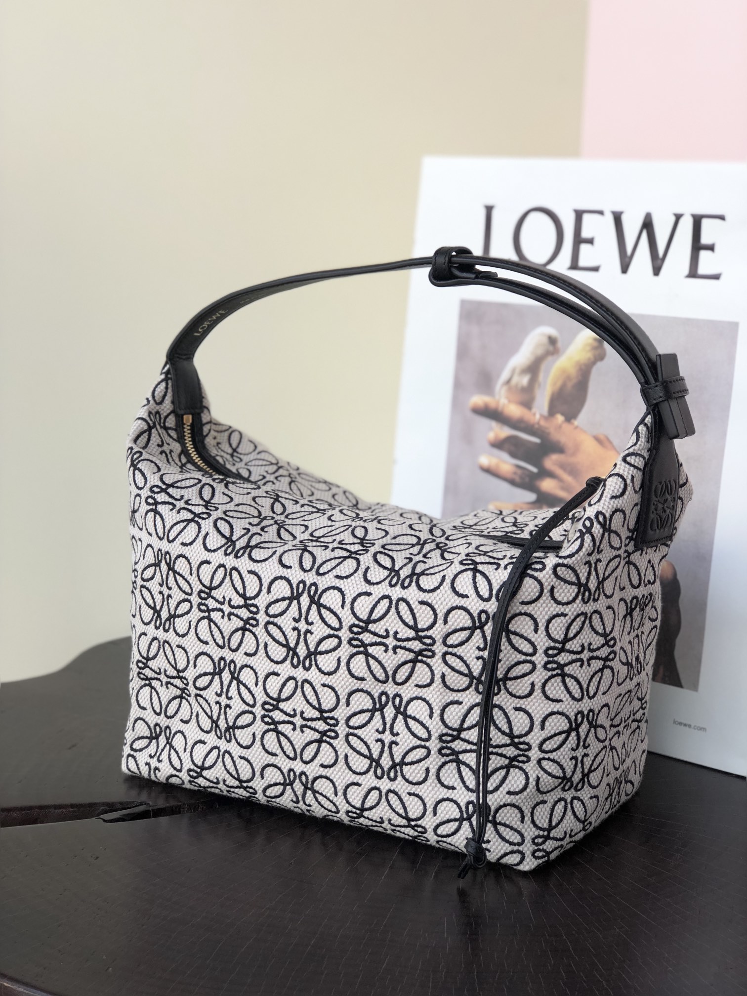 L0ew* medium cubi bag anagram jacquard and calfskin ecru/black a906k68x04 25 x 21 x 16.5 cm