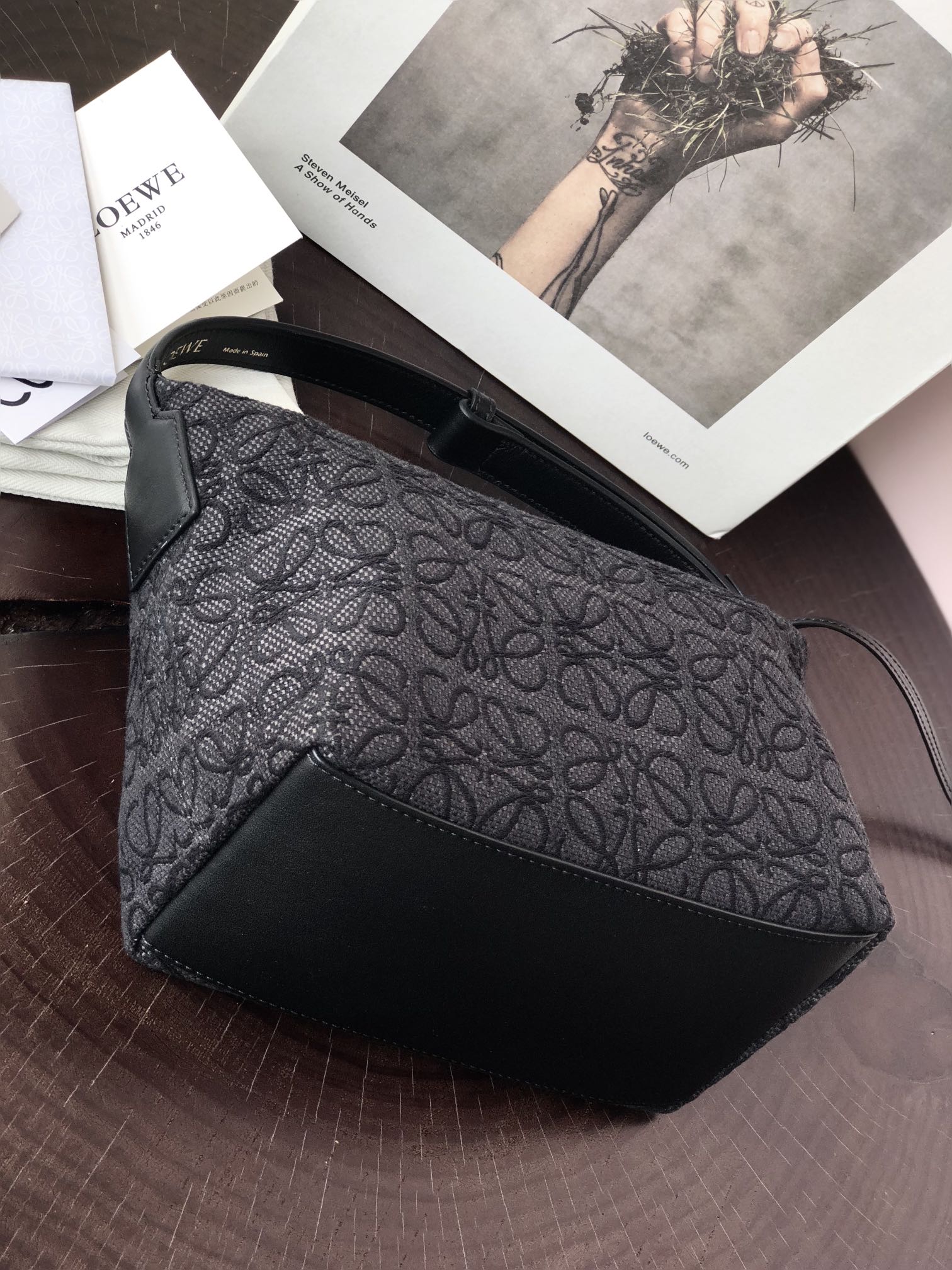 L0ew* small cubi bag anagram jacquard and calfskin black a906k75x04 21 x 12 x 17 cm