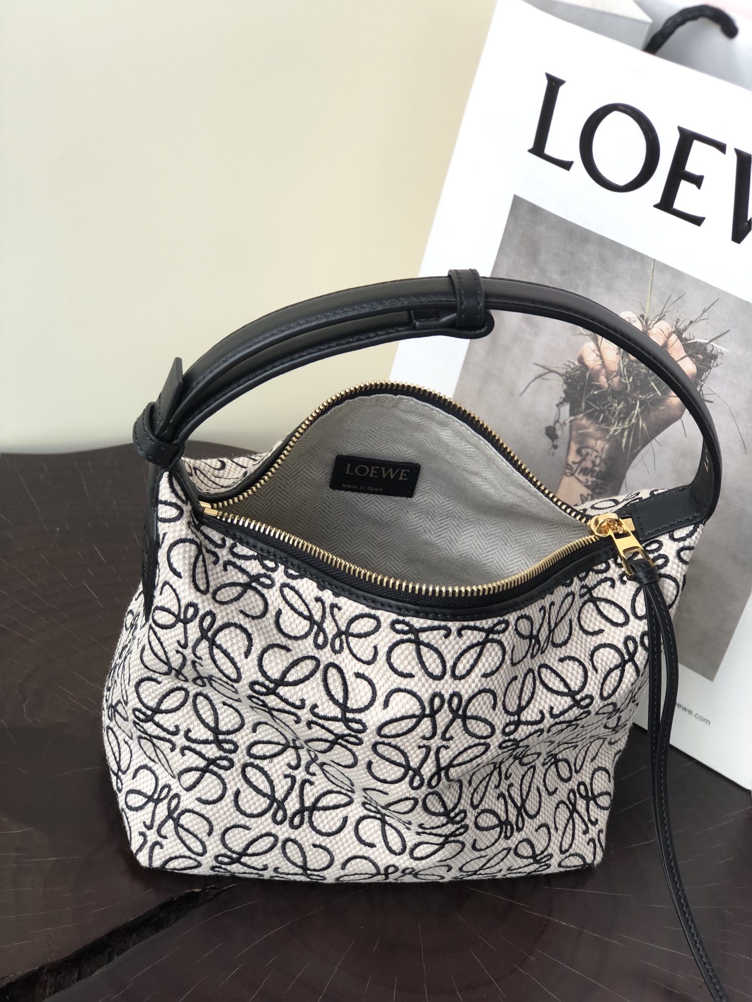 L0ew* small cubi bag anagram jacquard and calfskin ecru/black a906k75x04 21 x 12 x 17 cm