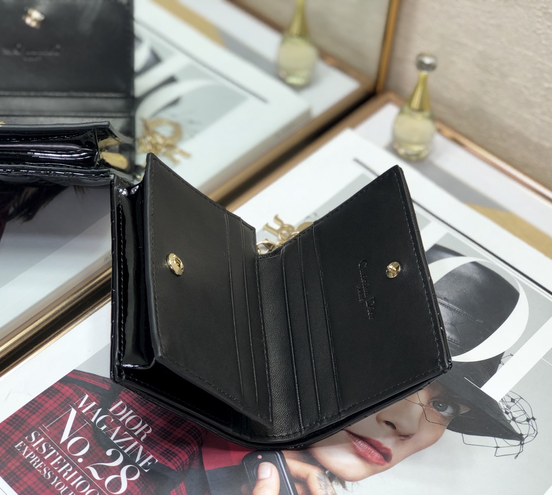 D10r small wallet patent cannage calfskin black 11 x 9 cm