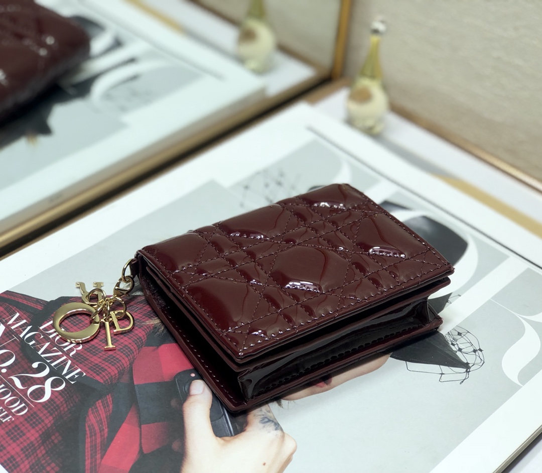 D10r small wallet patent cannage calfskin burgundy 11 x 9 cm