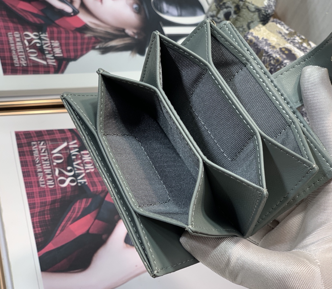 D10r lady D10r 5-gusset card holder patent cannage calfskin gray s0074 10.5 cm