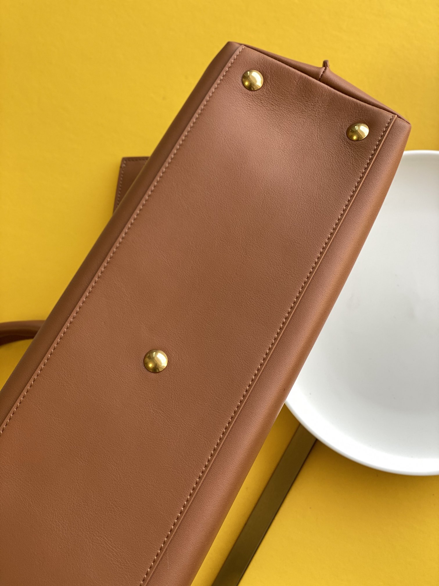 Y51 shopping tag tote beige 211418 41.5 x 34 x 14 cm