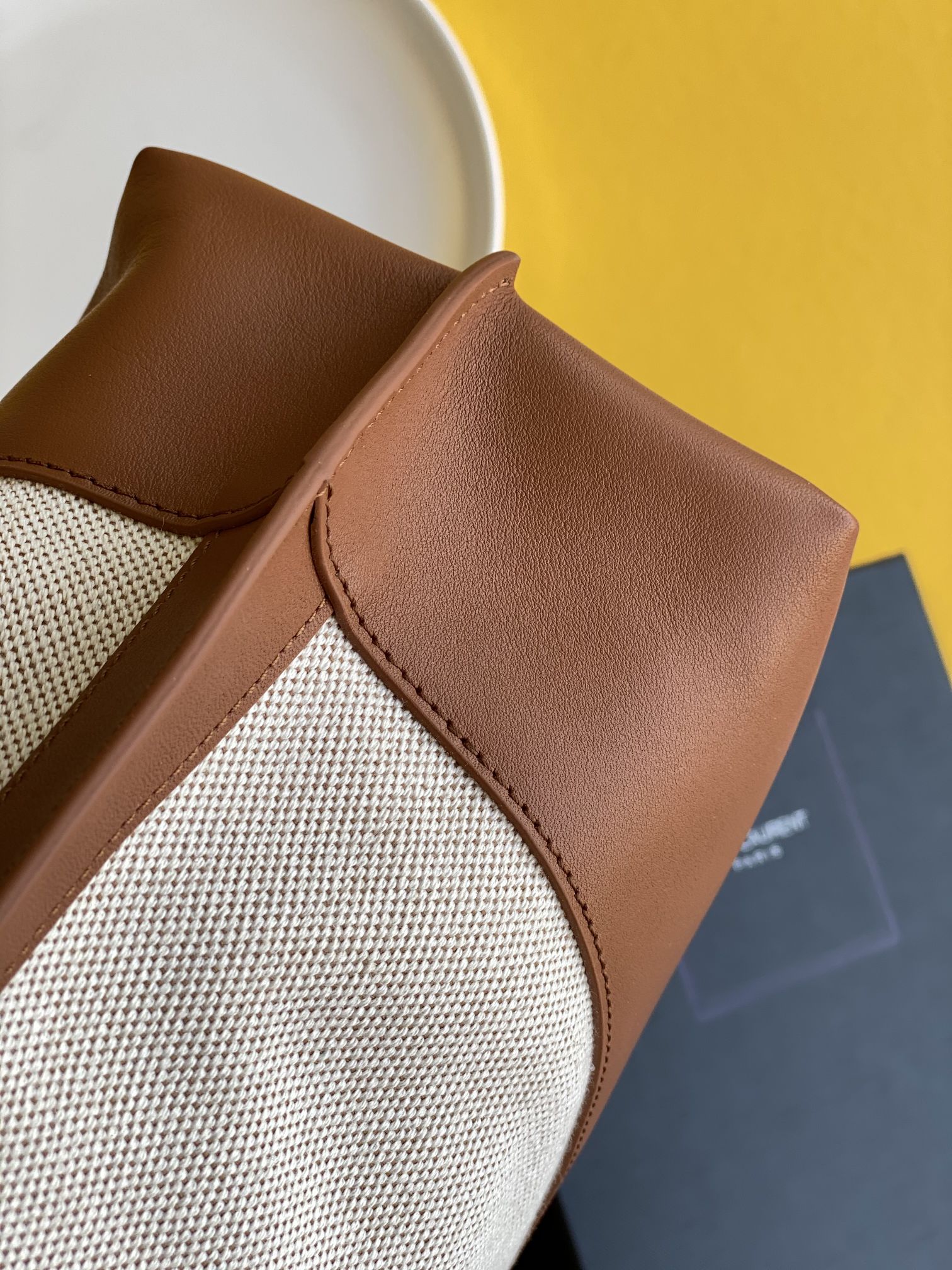 Y51 shopping tag tote beige 211418 41.5 x 34 x 14 cm