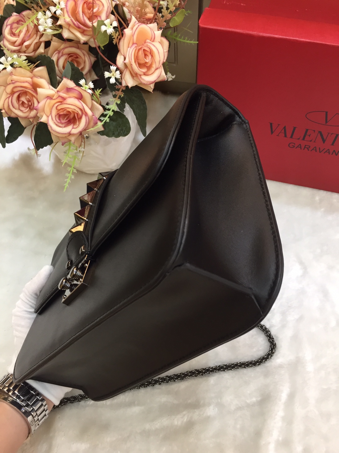 Va1e*ntin0 garavani pre-owned 2010s rockstud shoulder bag leather black metal 344280 26 × 8 × 18 cm