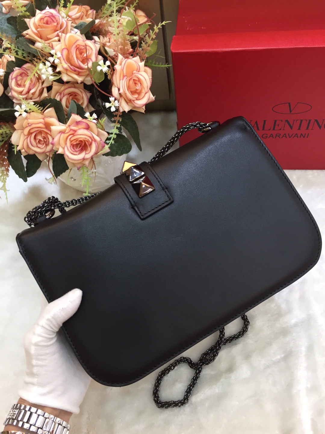 Va1e*ntin0 garavani pre-owned 2010s rockstud shoulder bag leather black metal 344280 26 × 8 × 18 cm