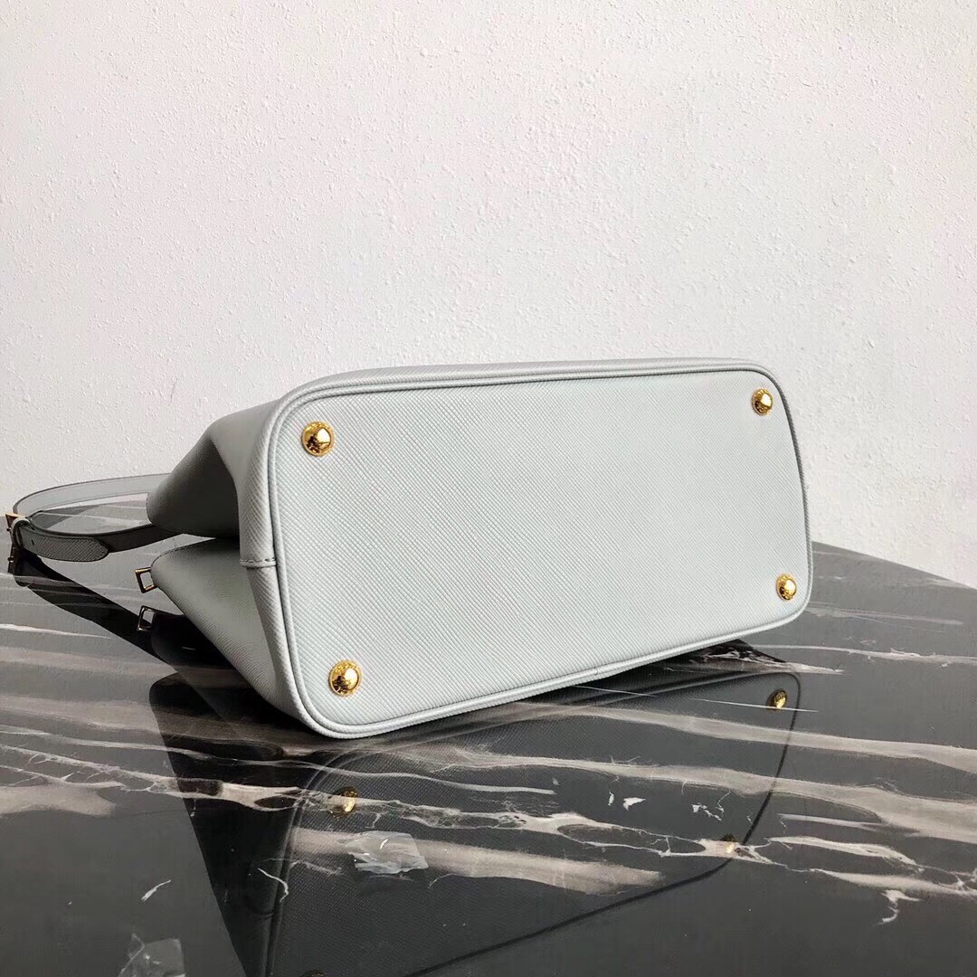 Pra*a medium galleria saffiano gray 1ba232 31 × 22.5 × 13.5 cm