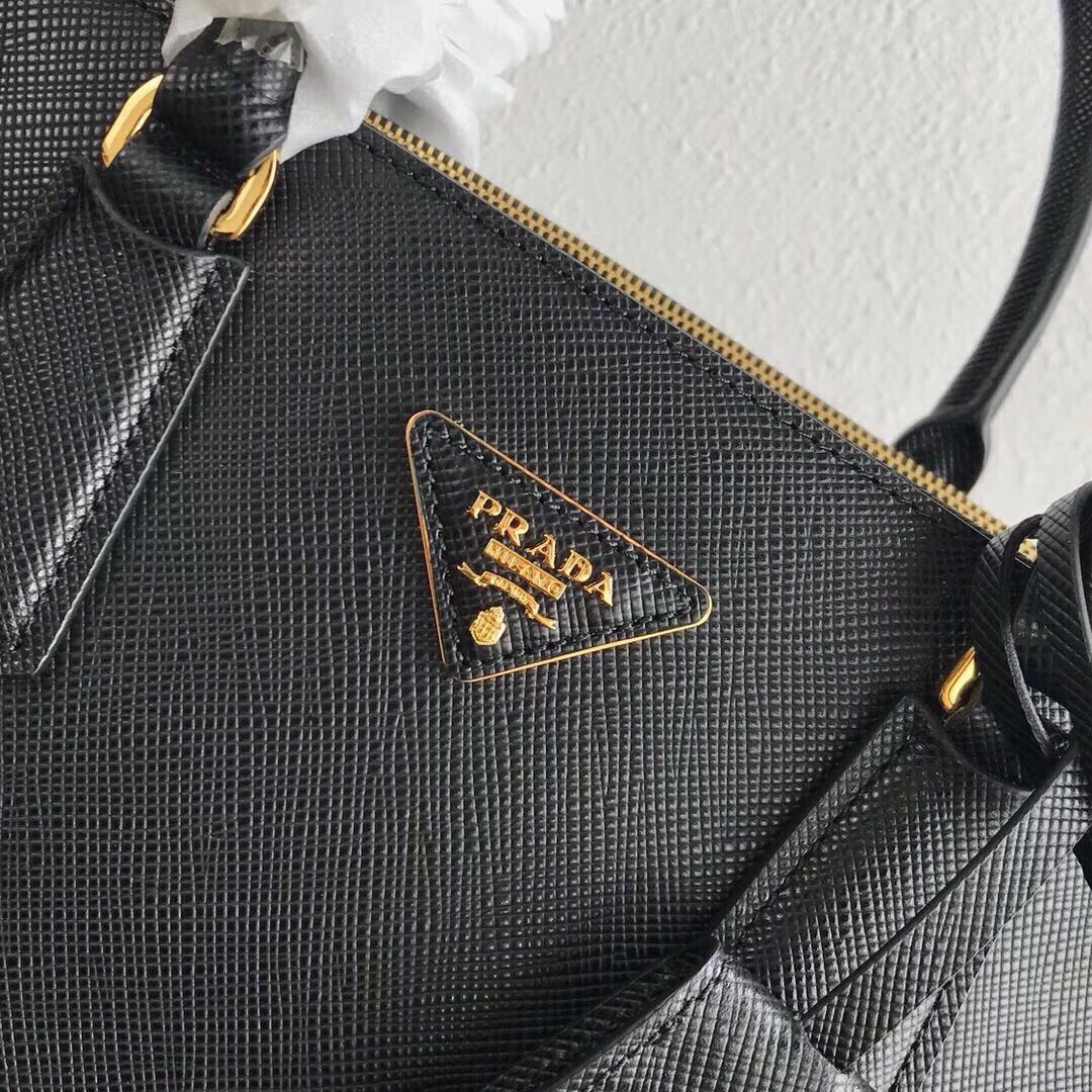 Pra*a medium galleria saffiano black 1ba232 31 × 22.5 × 13.5 cm