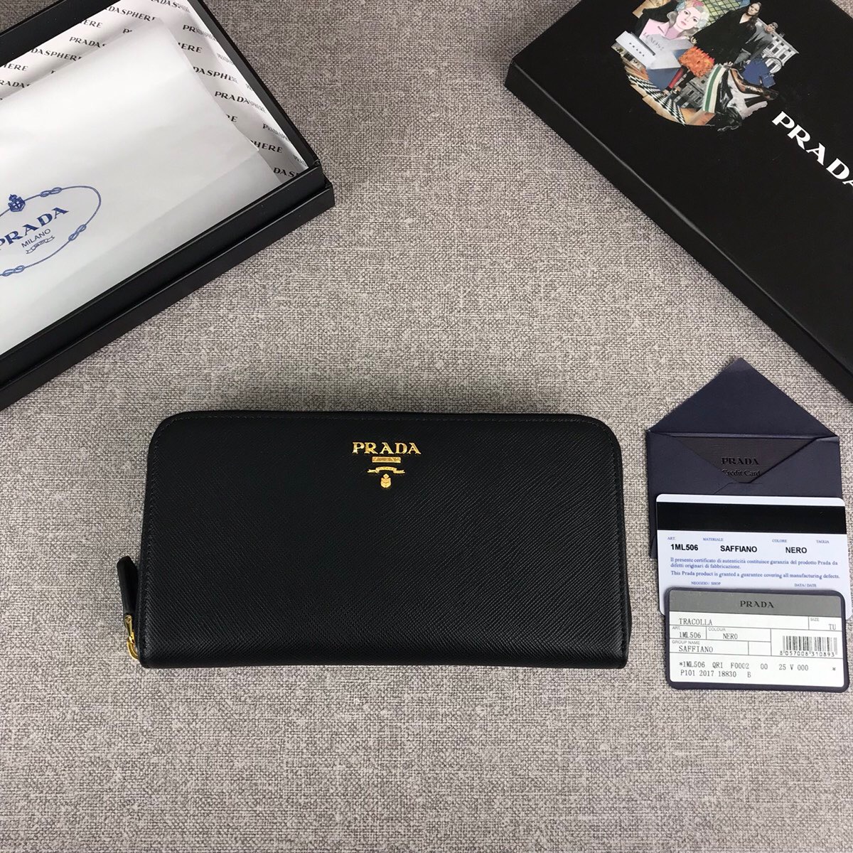Pra*a large saffiano leather wallet black 1ml506 20 x 10 cm