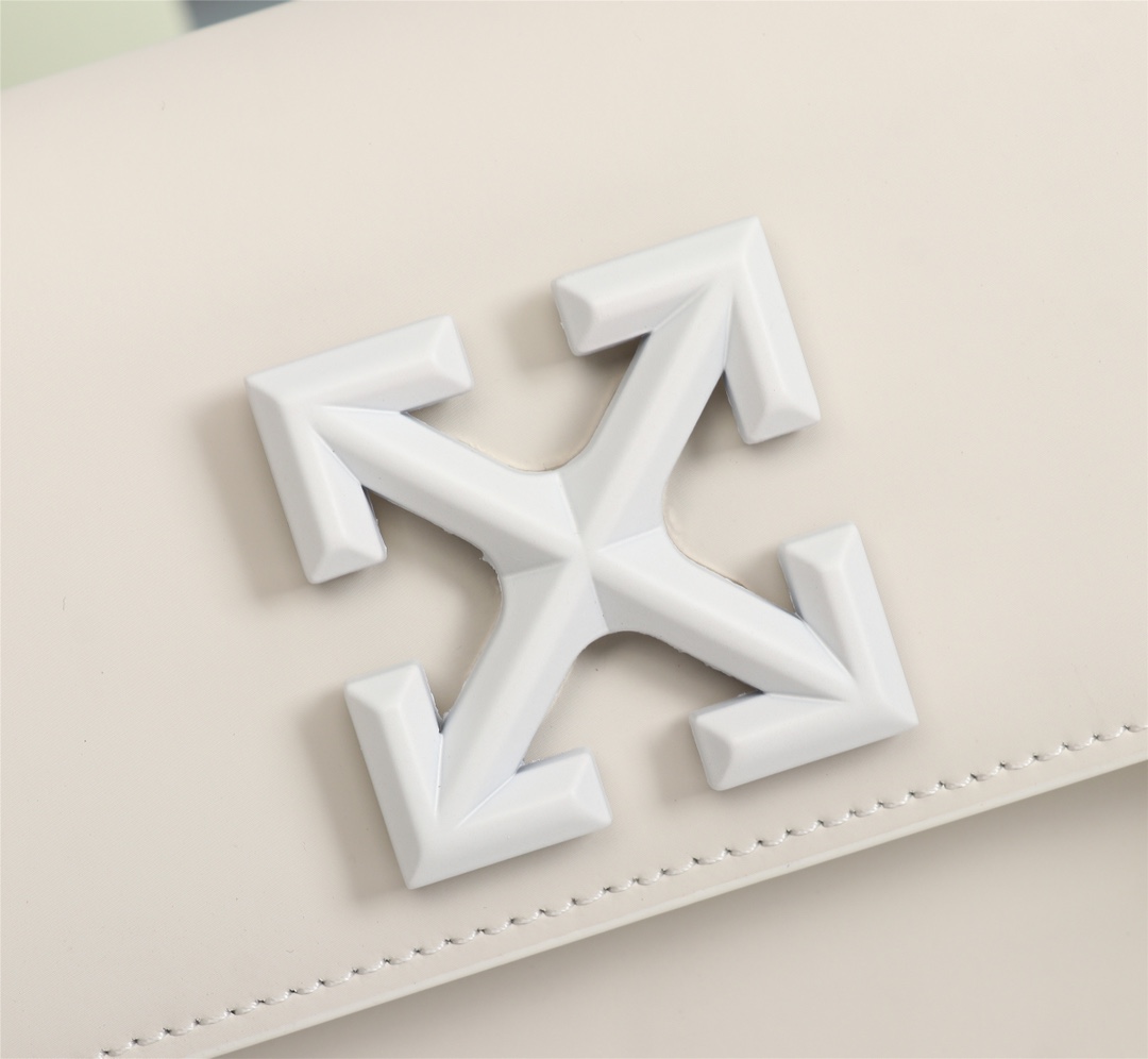 OFF WHITE 1.4 Jitney Gummy Bag Rope Handle White 14756873 22 × 16 × 7 cm