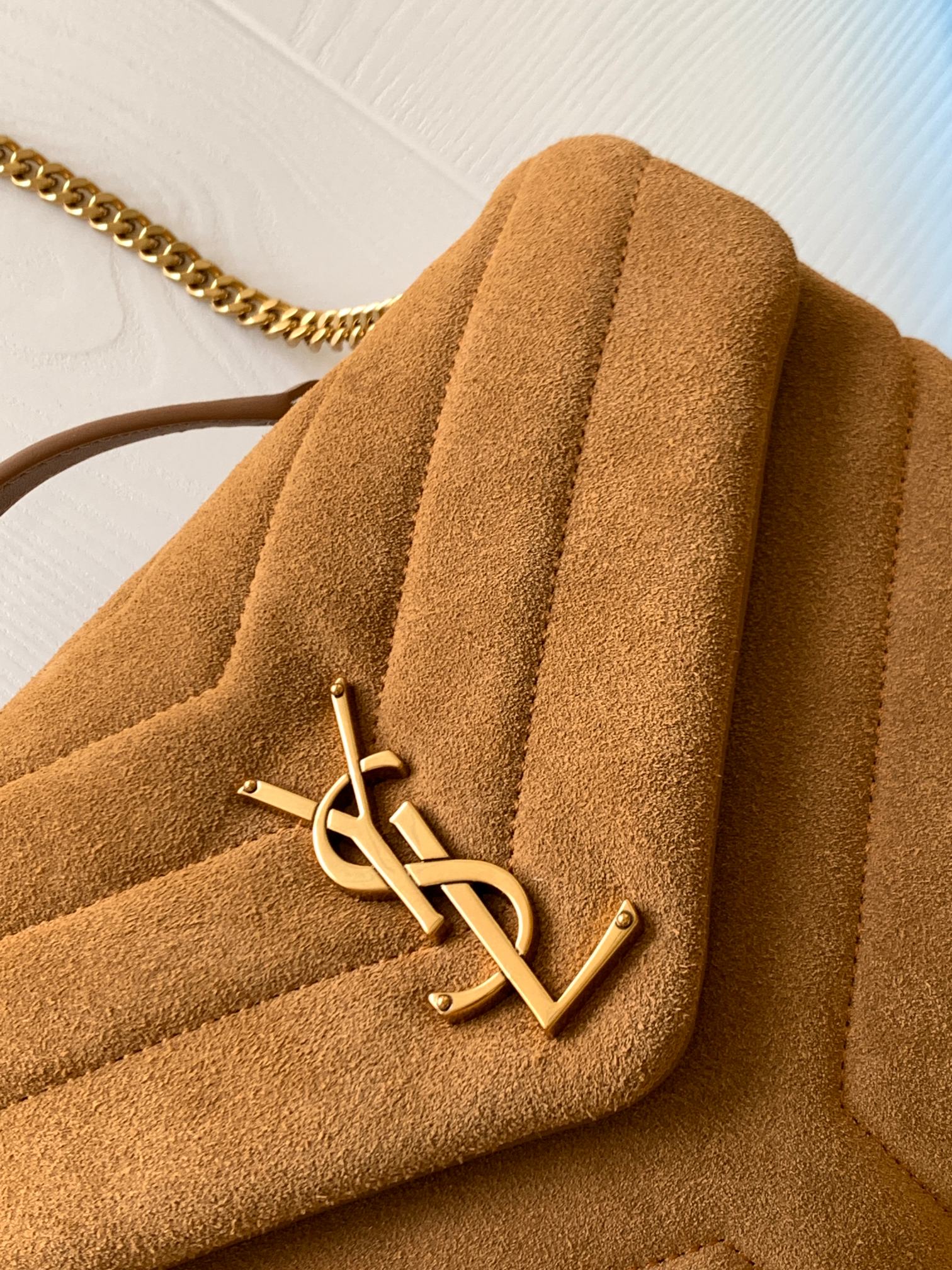 Y51 loulou small bag in y-quilted suede cinnamon 4946991 25 x 17 x 9 cm