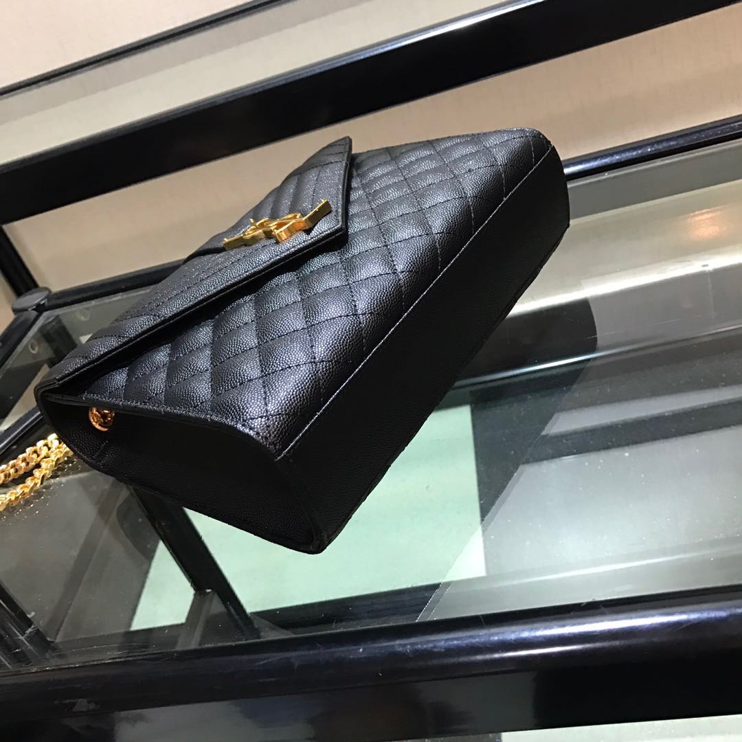 Y51 envelope medium bag in grained leather black 600185 24 x 7.5 x 18 cm