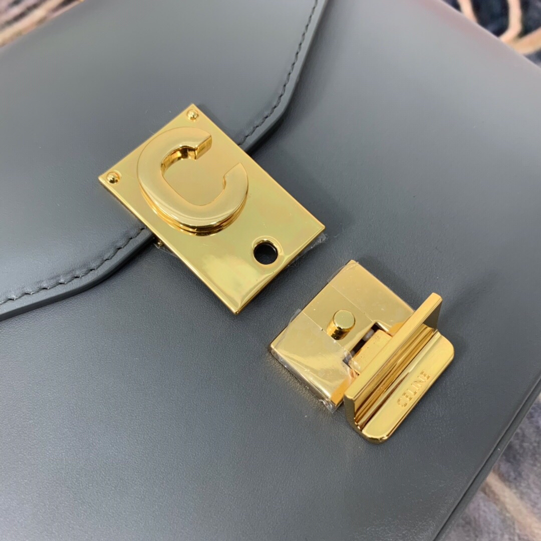 Ce1i*e pre-owned 2020s c charm shoulder bag gray 370348 21.5 x 15 x 7 cm