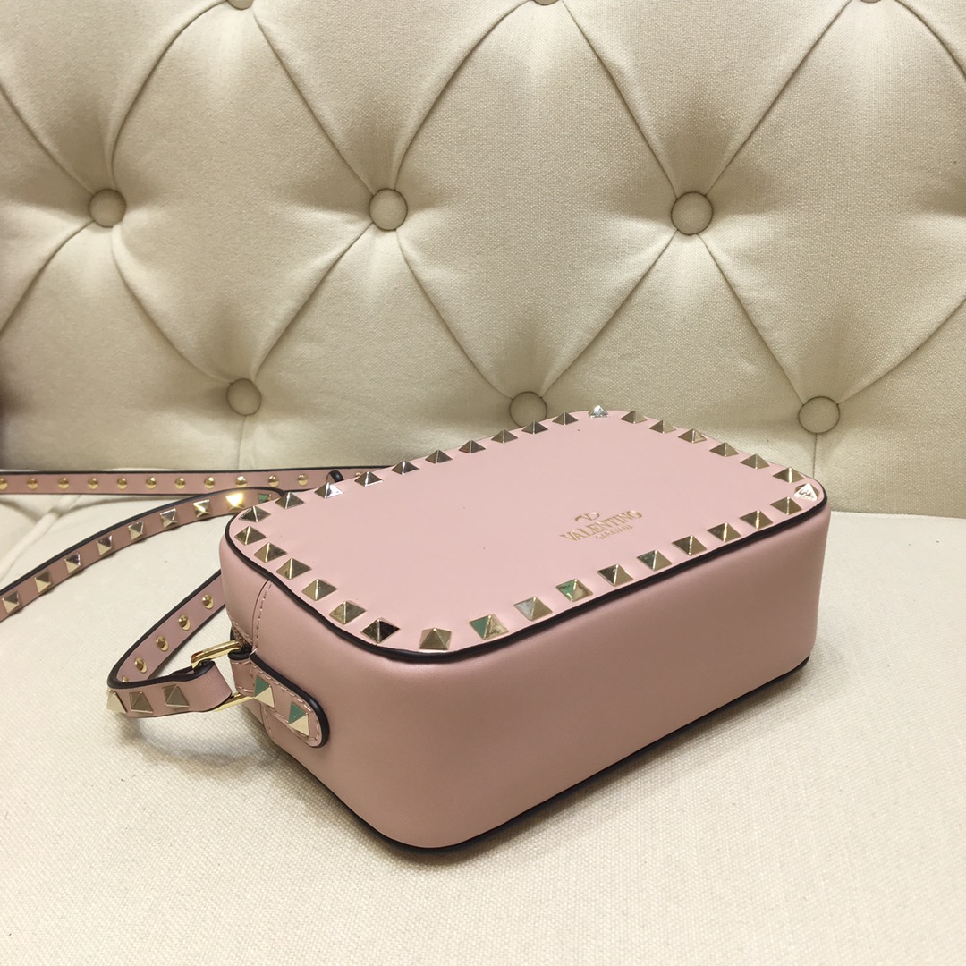 Va1e*ntin0 small rockstud grainy leather crossobody bag pink vw2b0809 18 x 6 x 12 cm