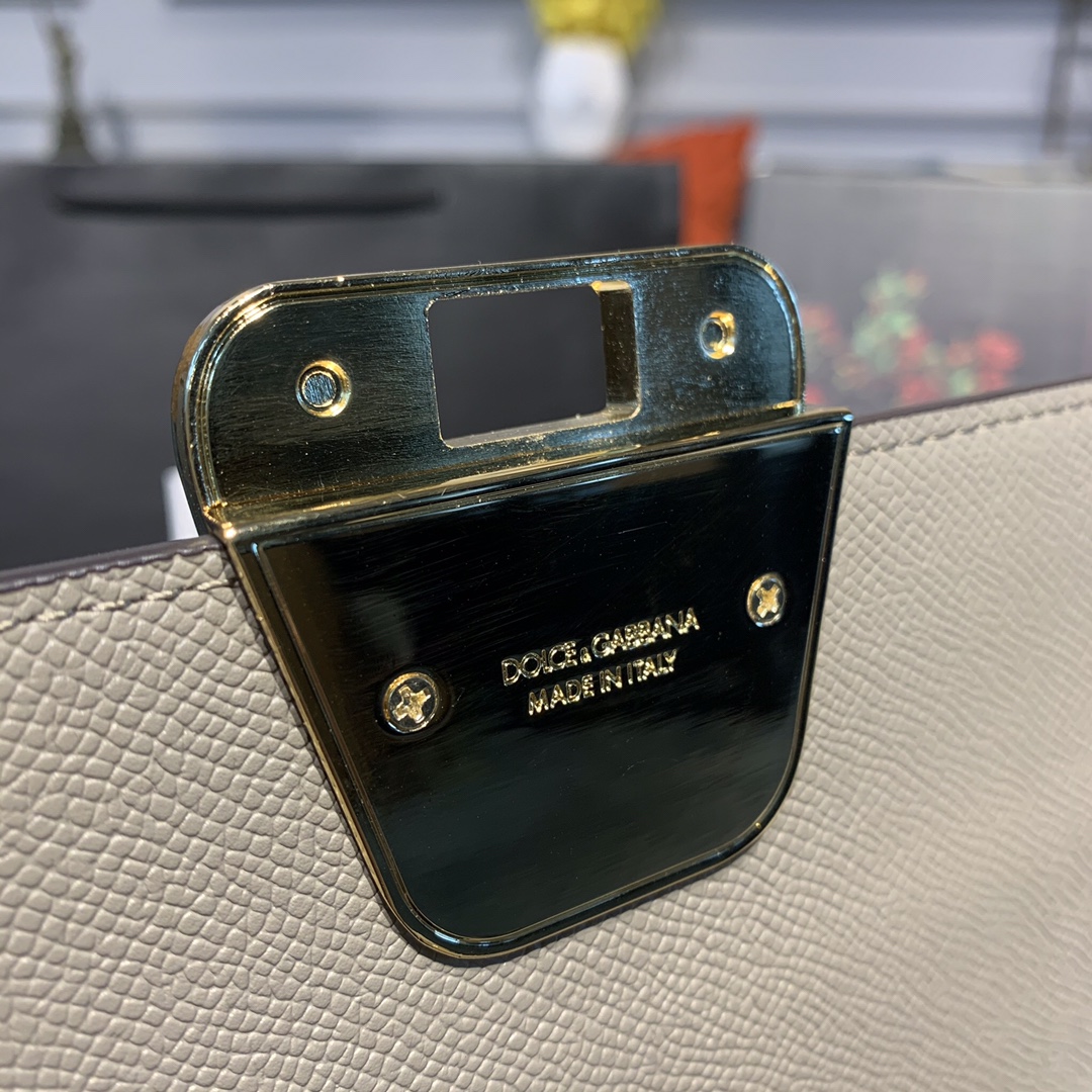 DOLCE & GABBANA Medium Dauphine Leather Sicily Bag Taupe BB6002 25 x 12 x 22 cm