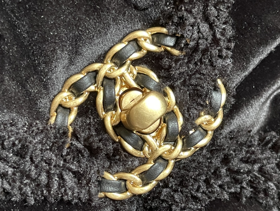 Ch**el 19 large cotton canvas calfskin flap bag black 30 cm