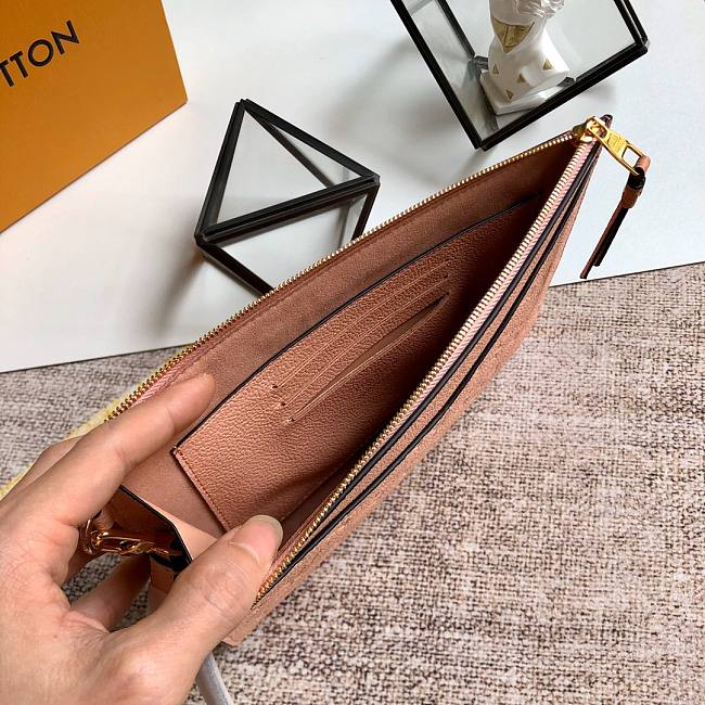 l0vis Vvtt0n pochette melanie mm pink m68705 23 x 16 x 2 cm