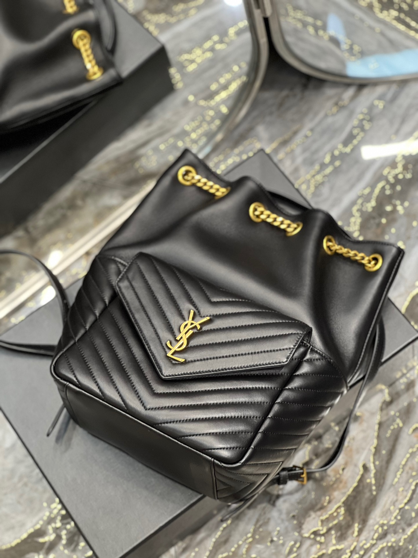 Y51 joe backpack in lambskin black 6726091 22 x 29 x 15 cm