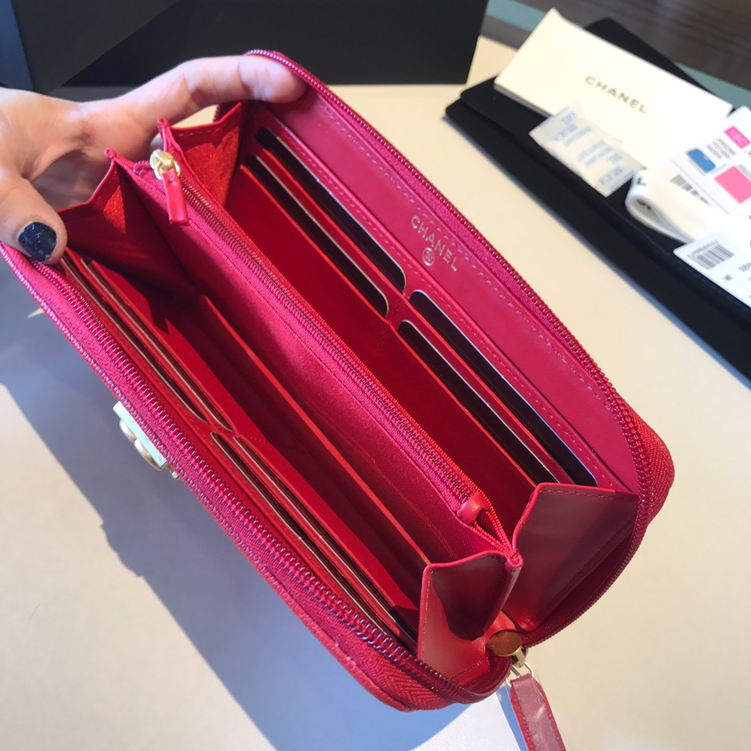 Ch**el boy long zipped wallet grained leather red a80815 19cm