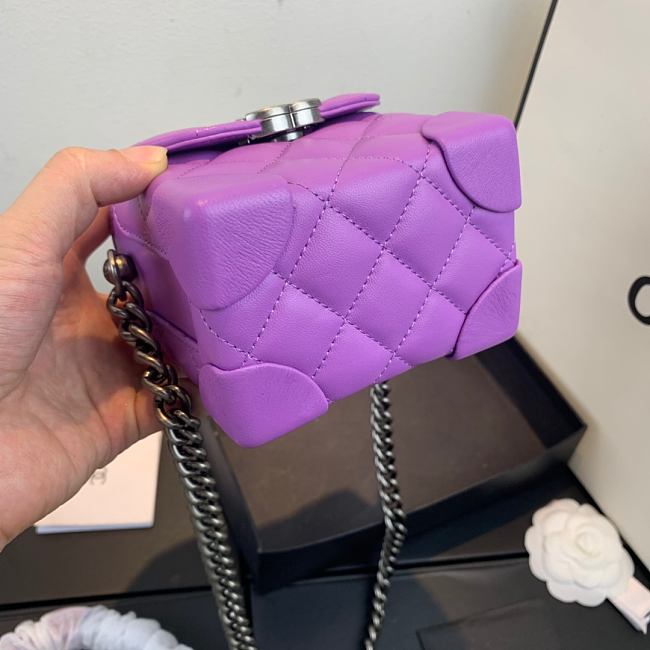 Ch**el mini quilted leather crossbody bag purple as1169 19 x 12 x 9 cm