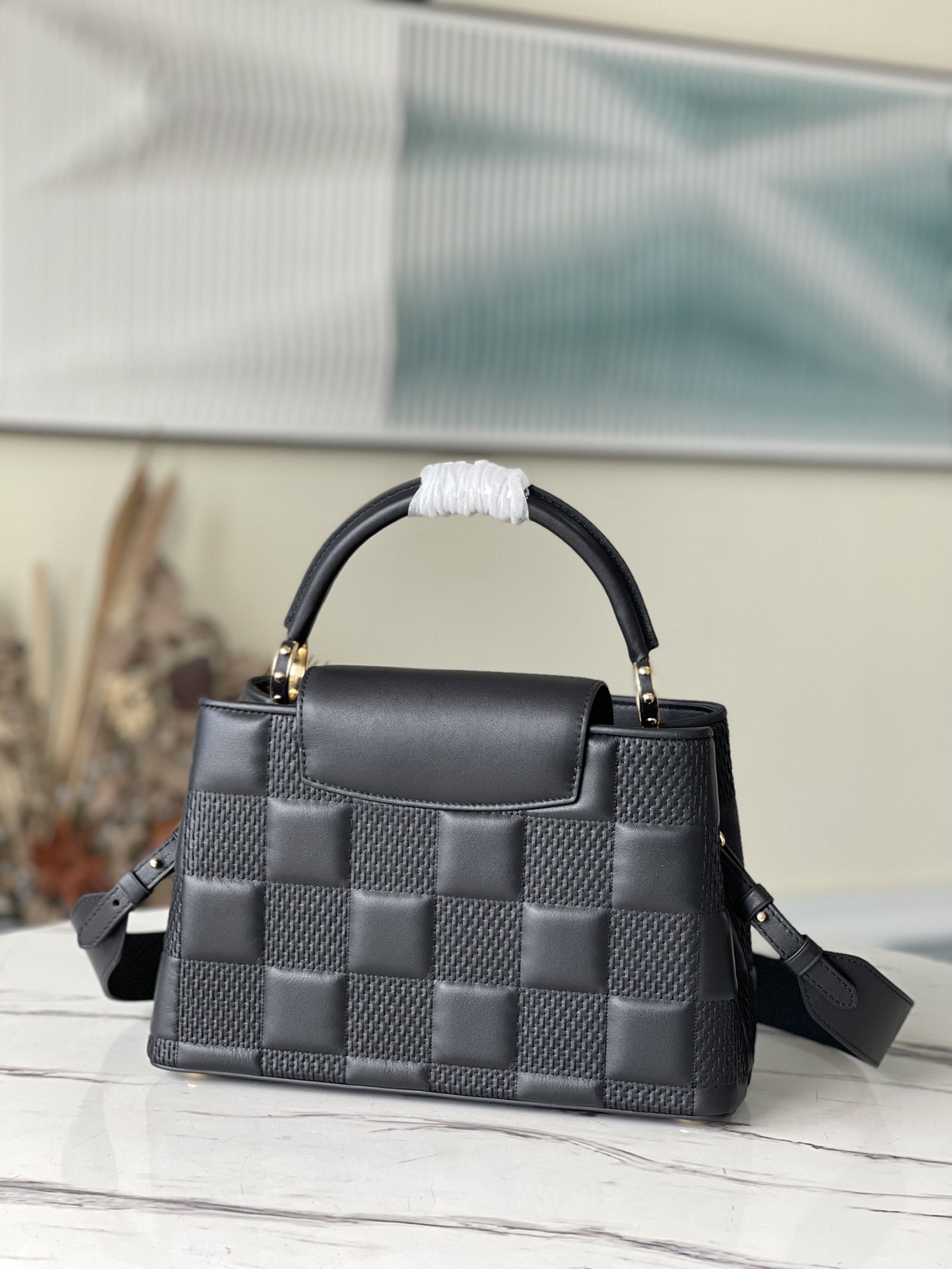 l0vis Vvtt0n capucines mm damier quilt lambskin black 31.5 x 20 x 11 cm